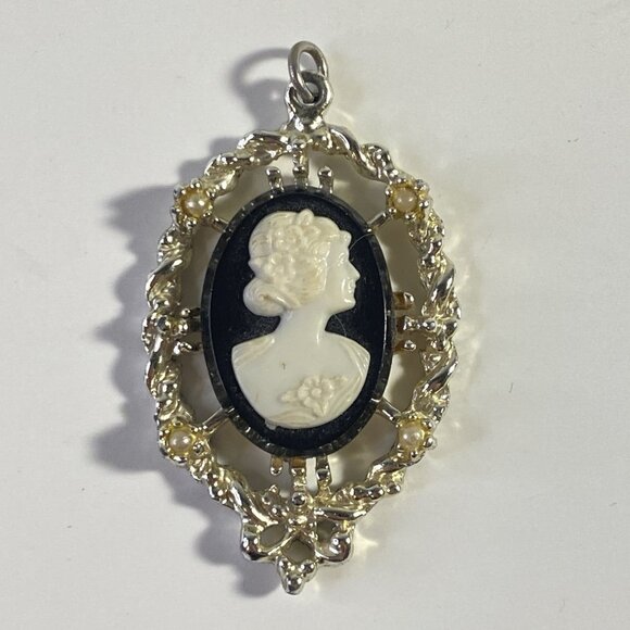 Victorian Revival Baroque Black Glass Cameo Goddess Mourning Pendant - Picture 1 of 4